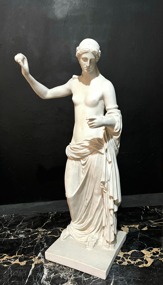 Venus and the apple statue
