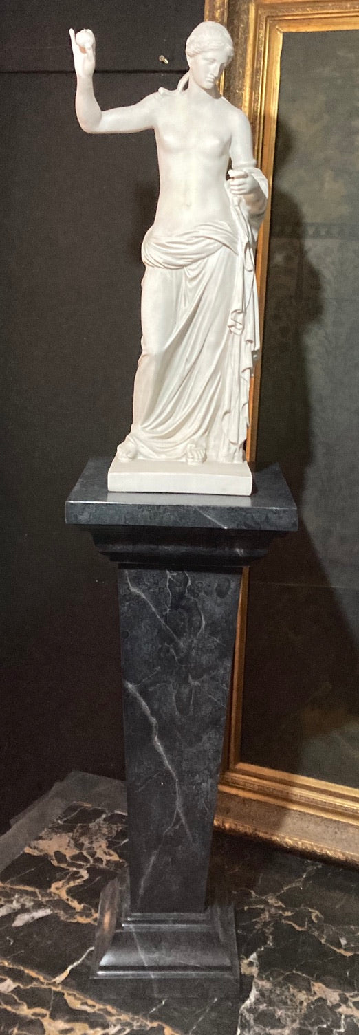 Colonne carrée conique