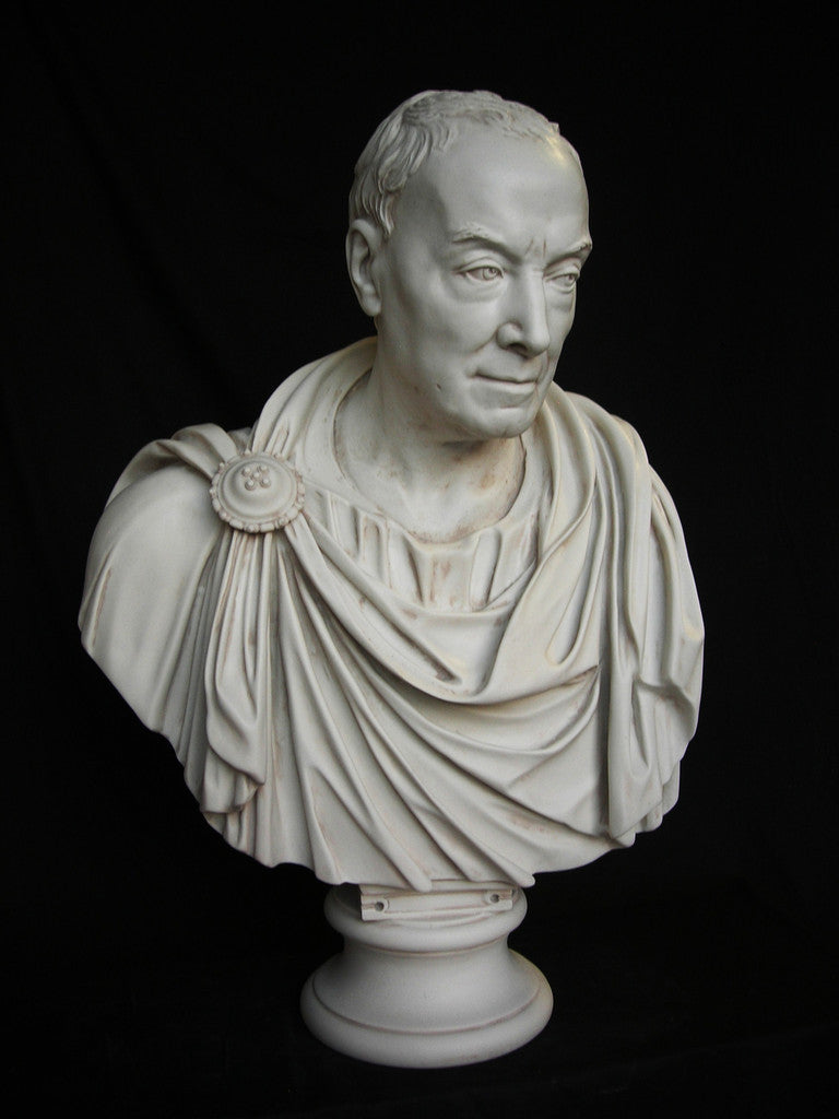 Titus in Toga