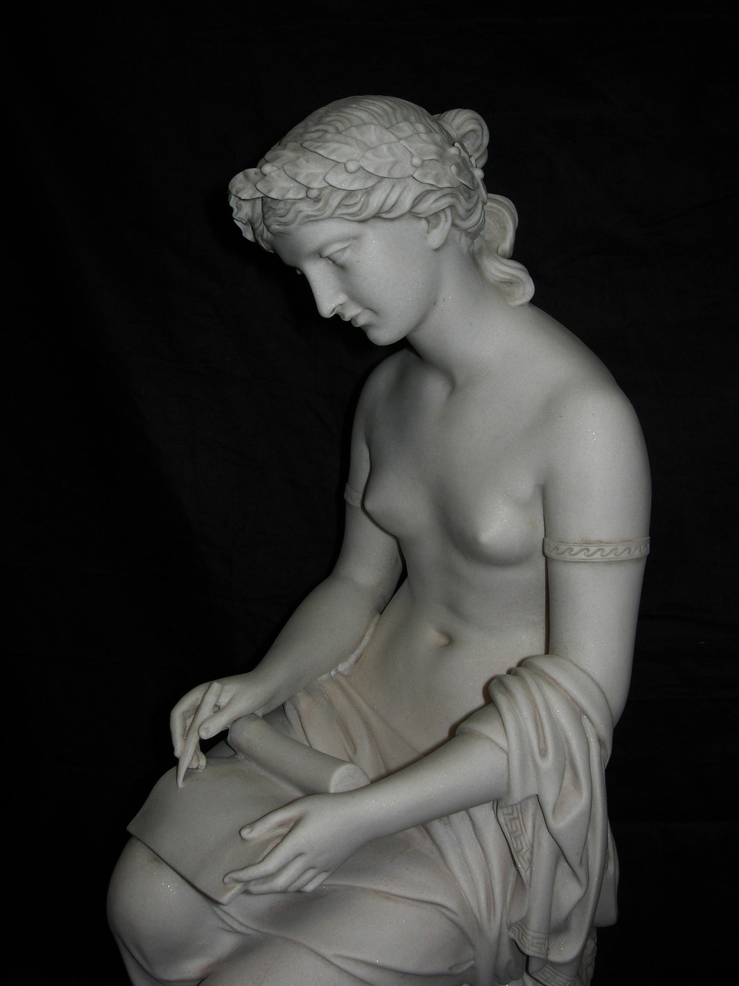 Corinna Statue