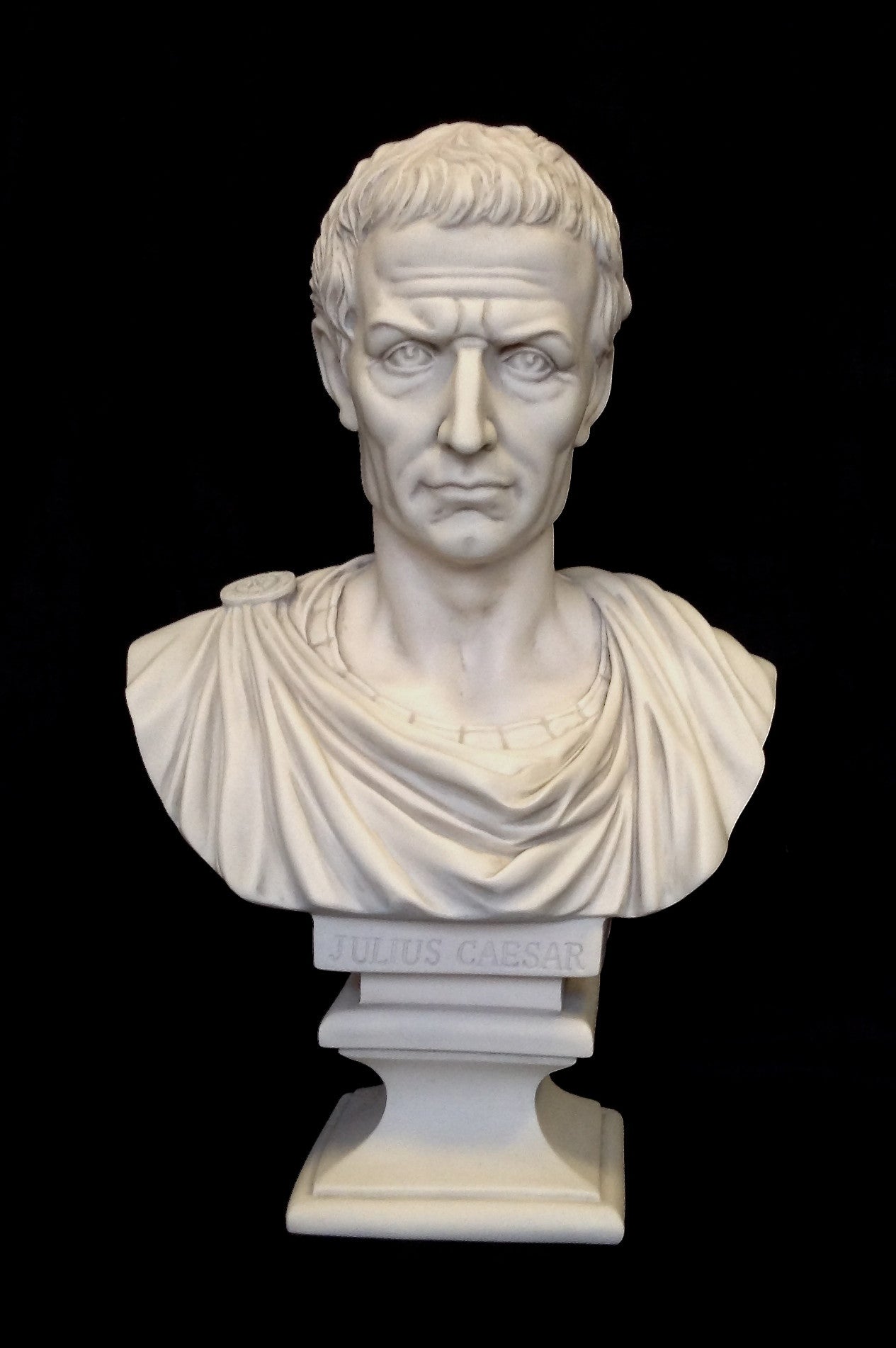 Julius Caesar Med.