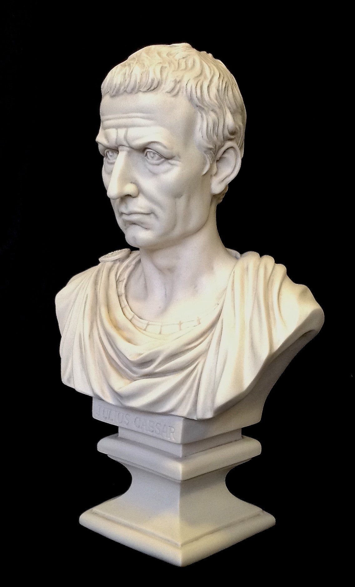 Julius Caesar Med.