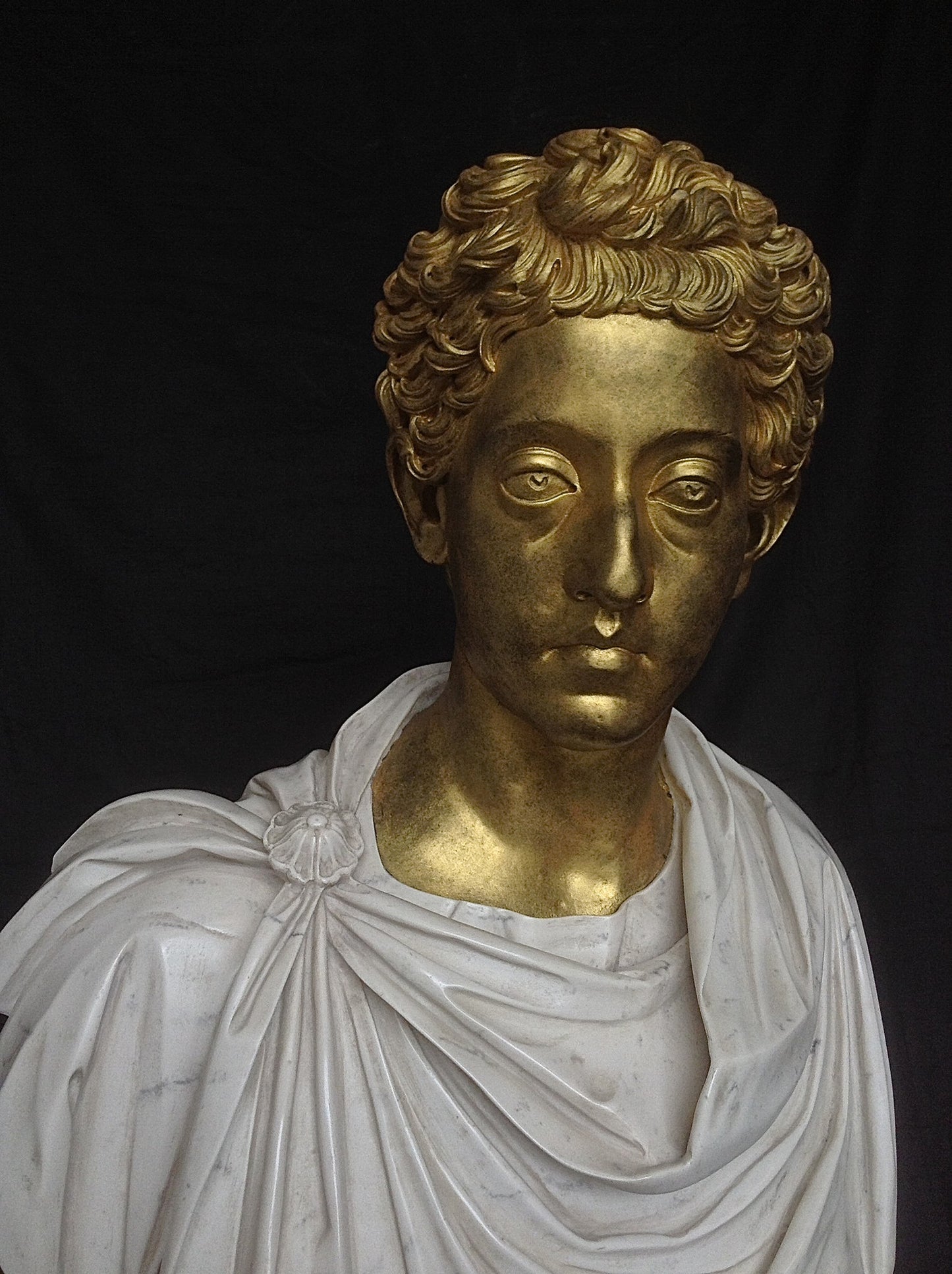 Commodus Bust With Gilt head