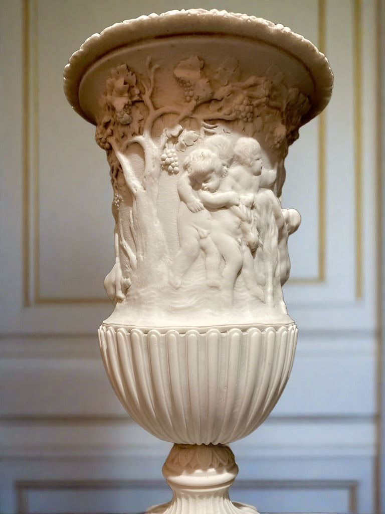 Thorvaldsen Vase (Small)
