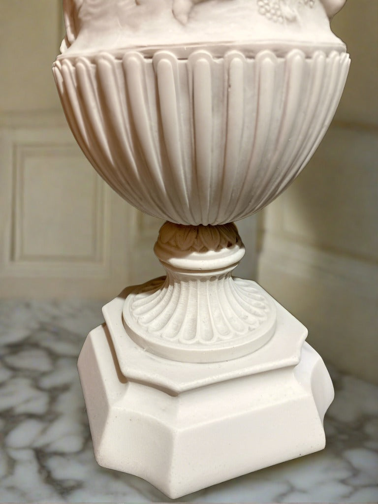 Thorvaldsen Vase (Small)