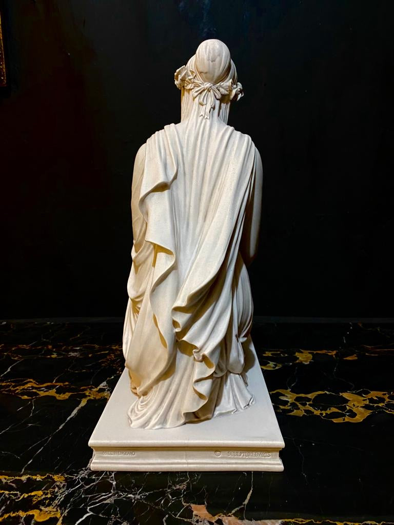 Statue de Dame voilée