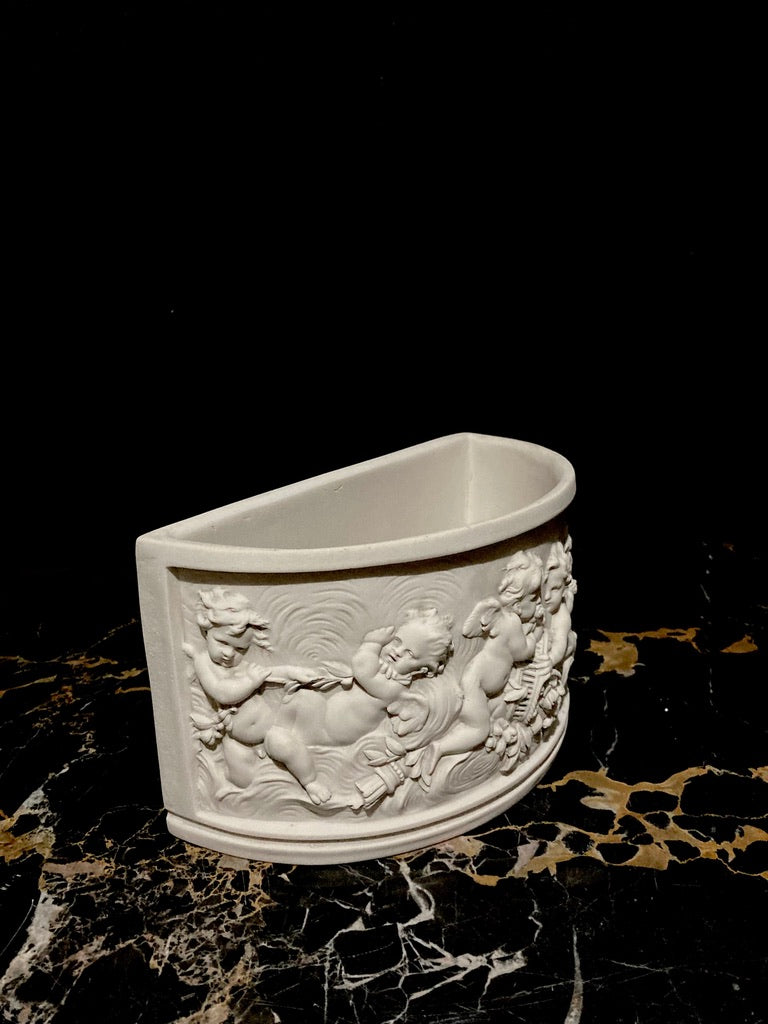Putti Console Vase