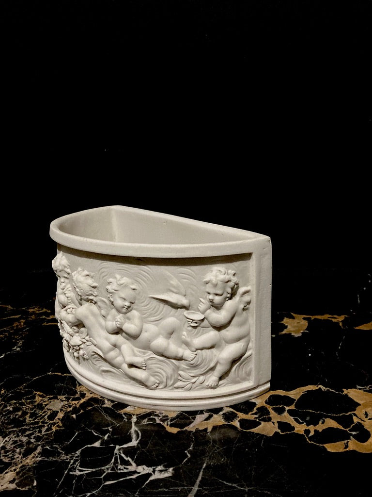 Putti Console Vase