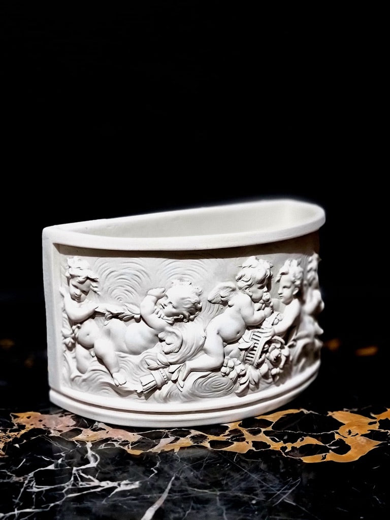Putti Console Vase