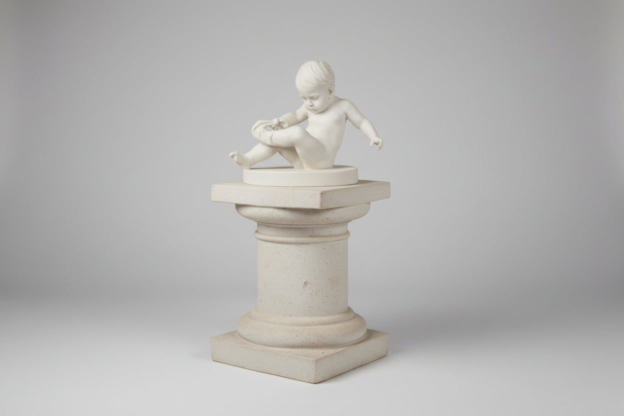 Small Classical Display Column – Chiselled Finish