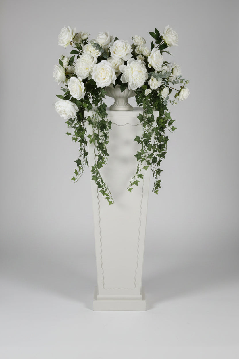 V' Column with Decorative Edging