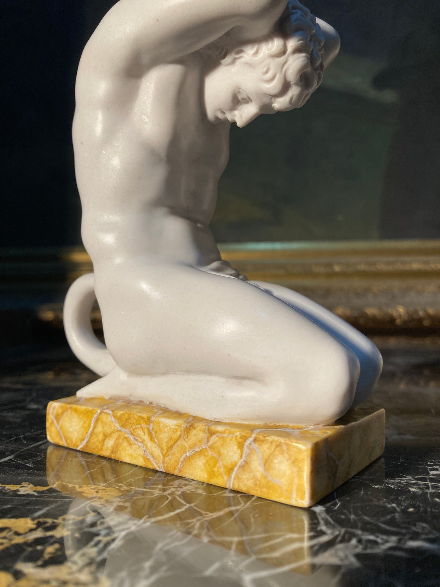 Atlas Kerzenhalter mit Sienna-Sockel (Paar)