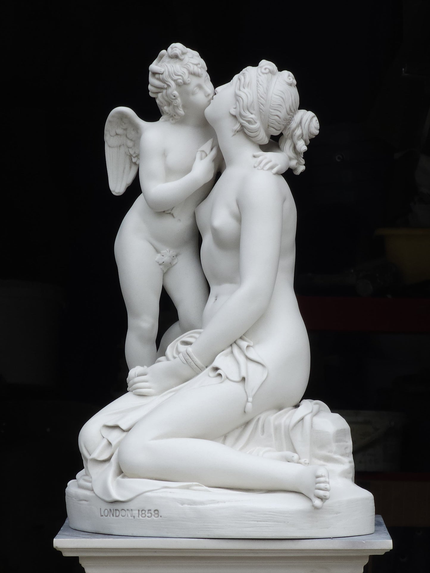 Venus And Cupid Statue