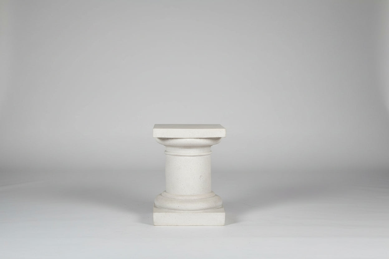 Small Classical Display Column – Chiselled Finish