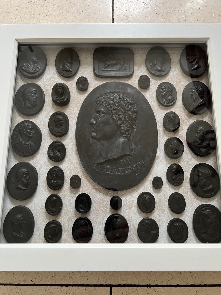 Intaglio collection in Black