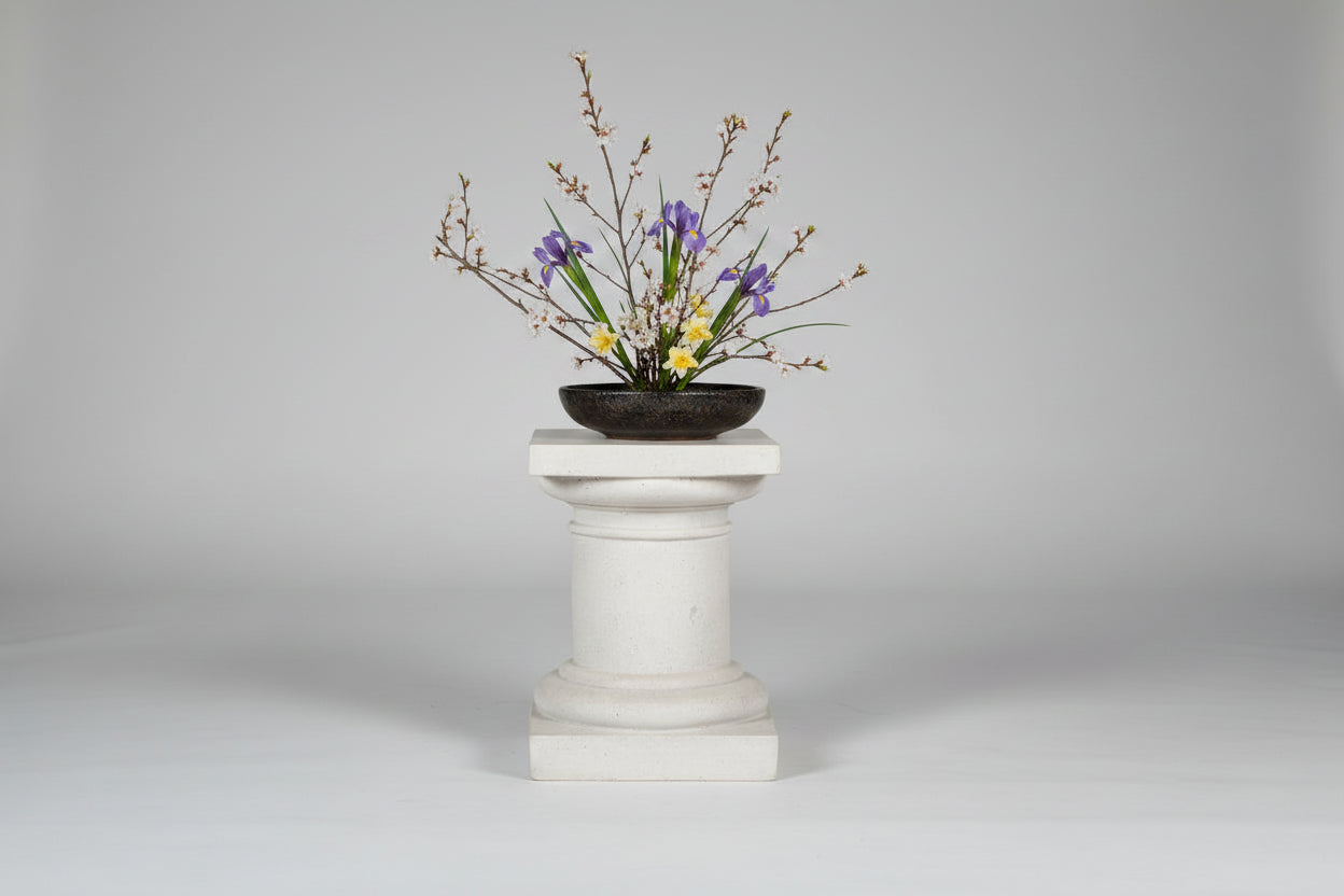 Small Classical Display Column – Chiselled Finish