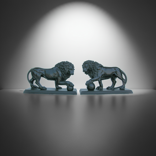 The Medici & Vacca Lions in Basalt Black