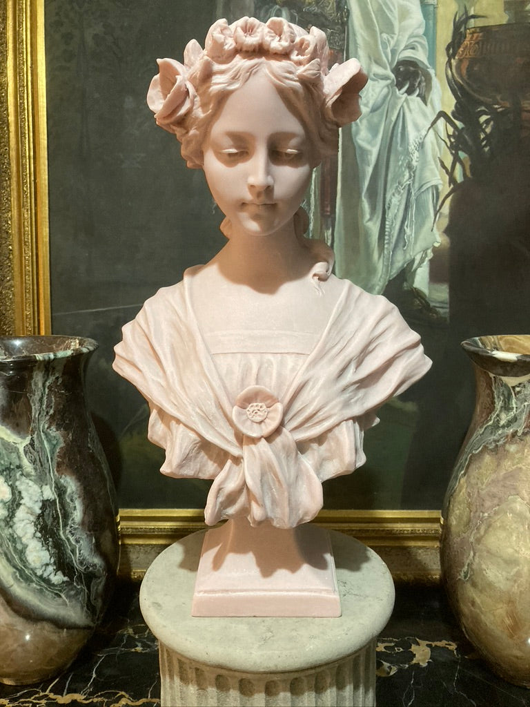 Annabel Büste aus rosa Marmor