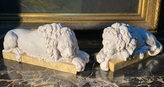Chatsworth lions on Sienna