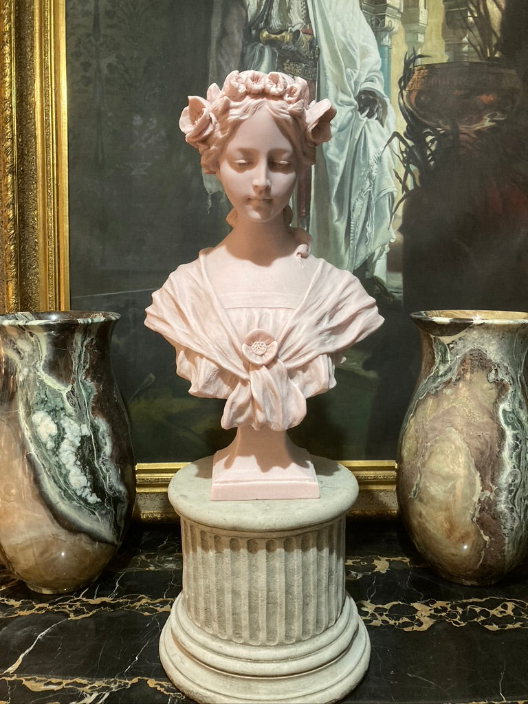 Annabel Büste aus rosa Marmor