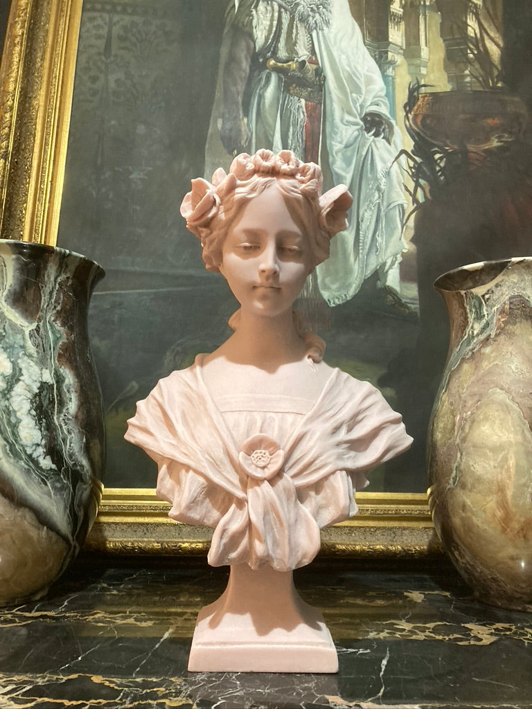 Annabel Büste aus rosa Marmor