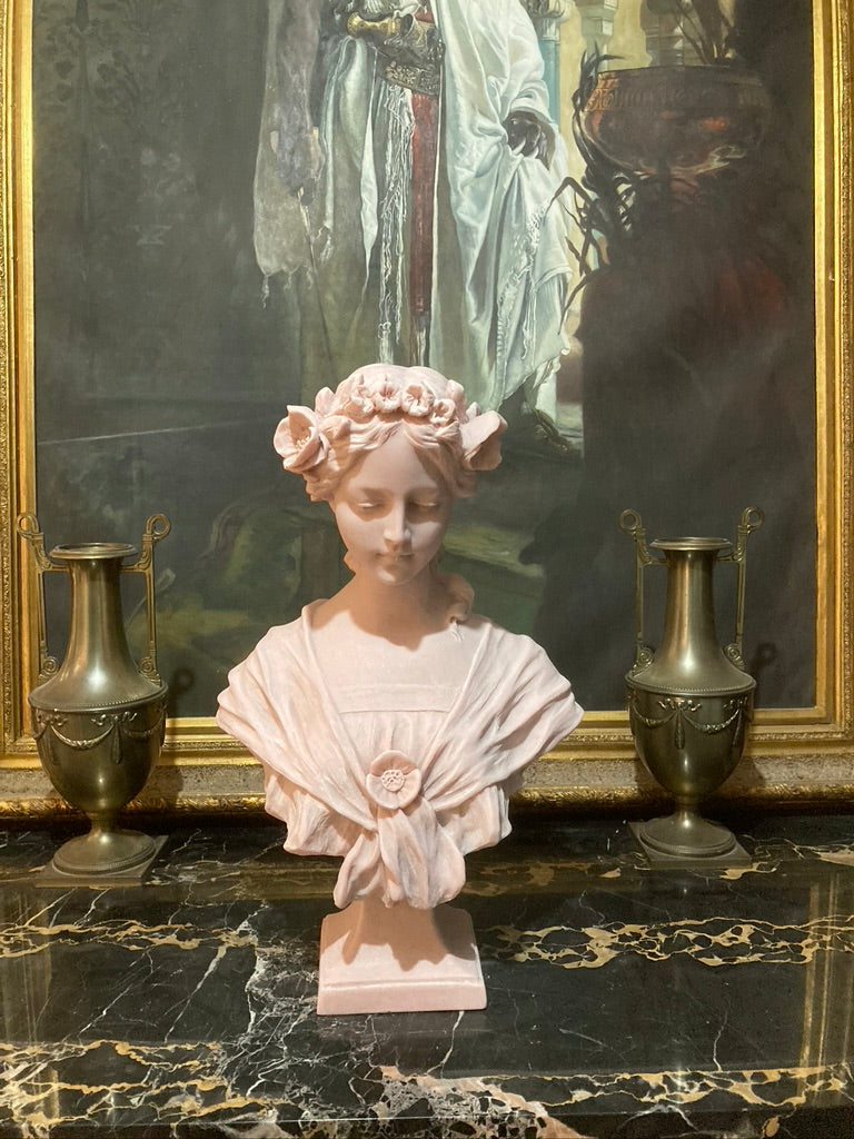 Annabel Büste aus rosa Marmor