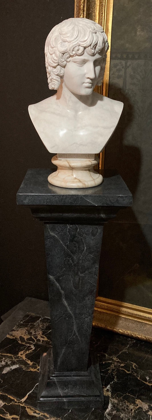 Quadratische konische Säule