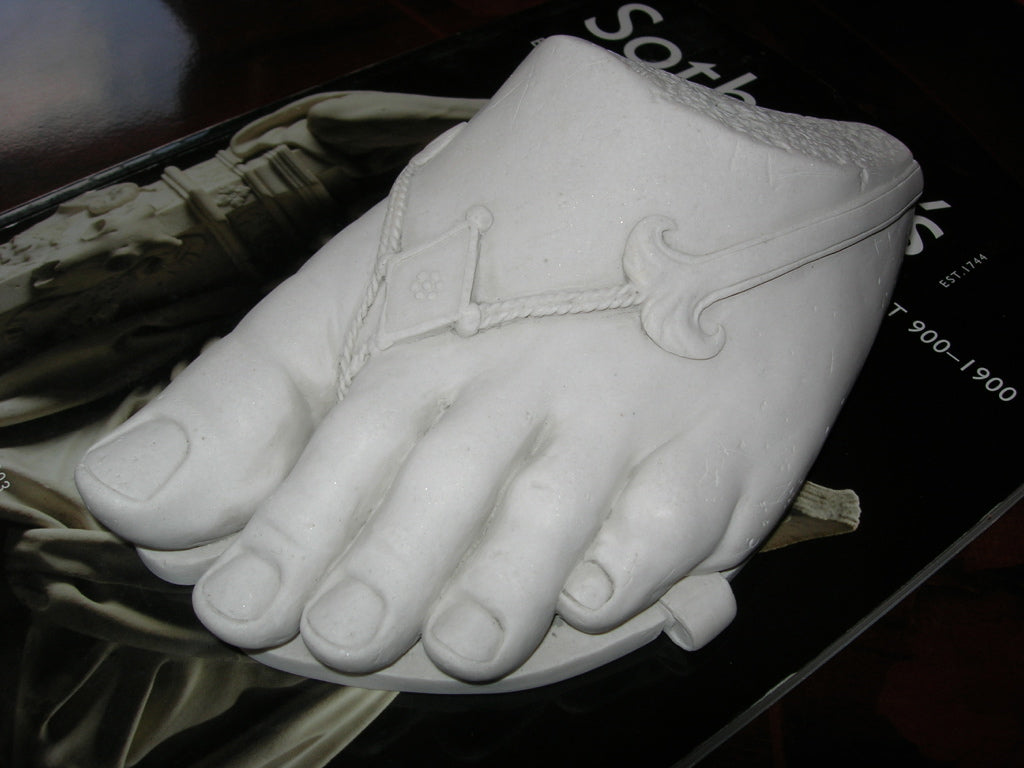 Le pied colossal