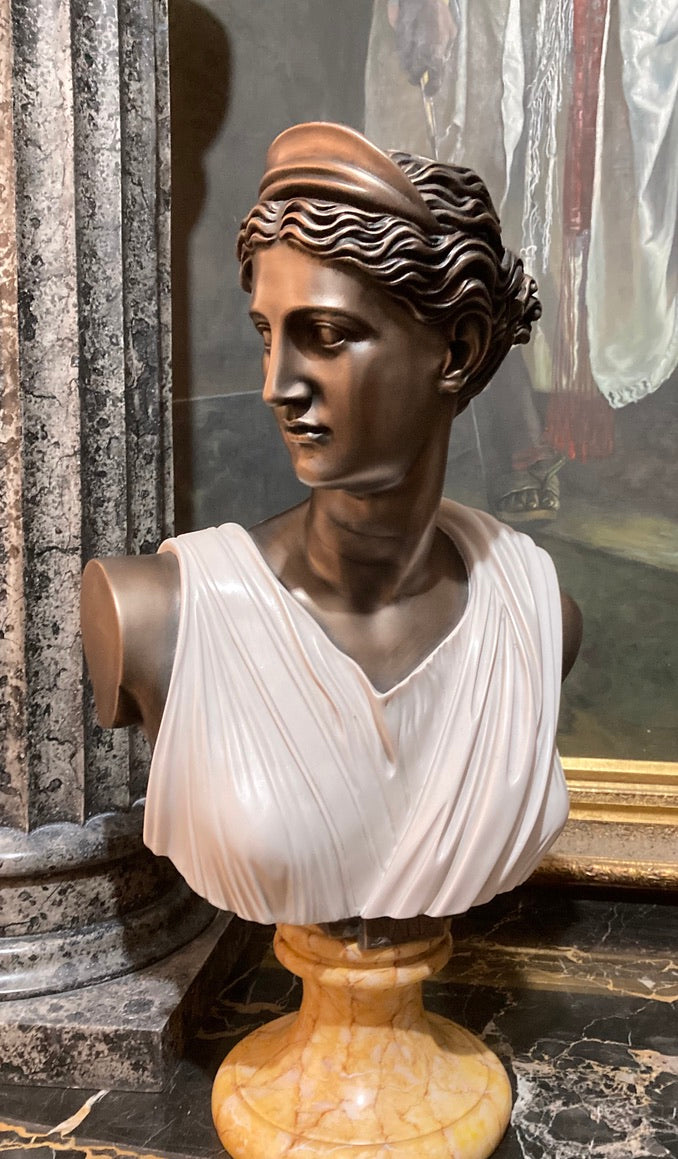 Diane en marbre et bronze