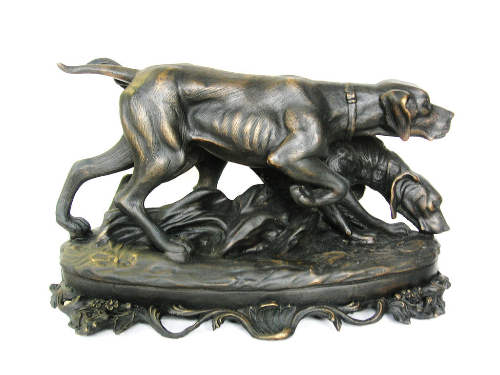 Chiens de chasse par paire
