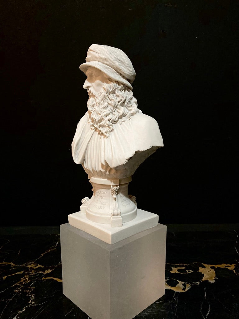 Leonardo Da Vinci Bust