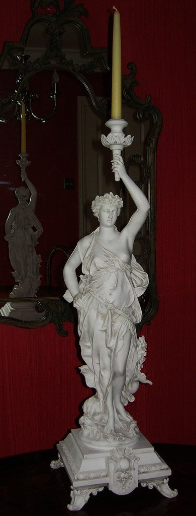 Classical lady With Candle Mount