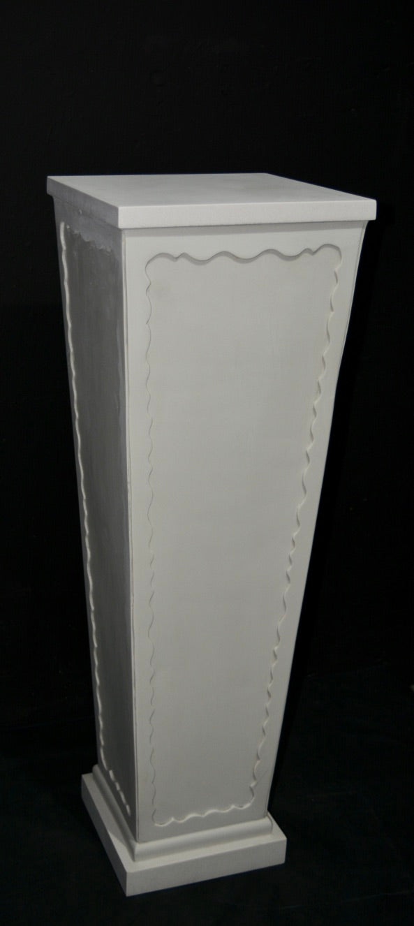 V' Column with Decorative Edging